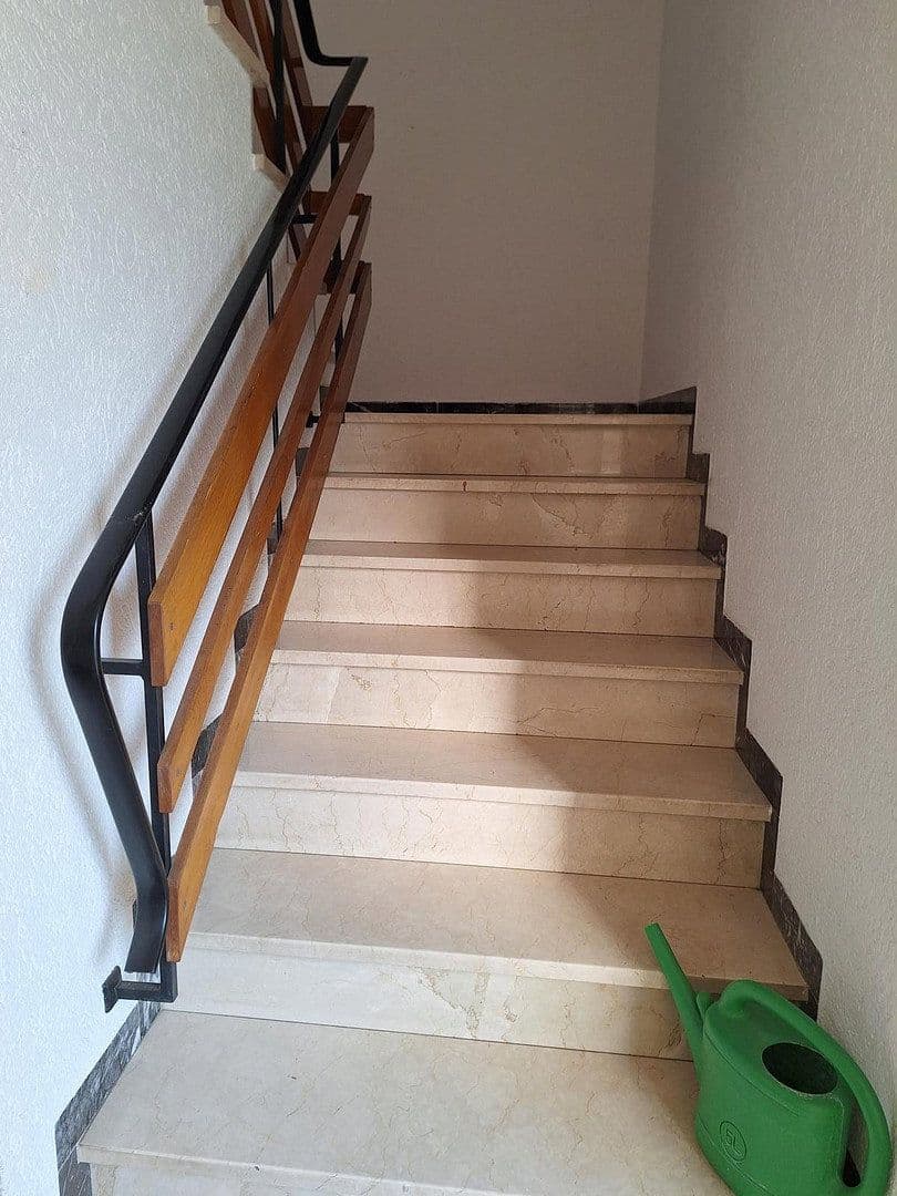 Prodej domu 383 m², pozemek 1.457 m², Schwaigener Str. 28, Mamming, Bavorsko Prodej domu 383 m², pozemek 1.457 m², Schwaigener Str. 28, Mamming, Bavorsko