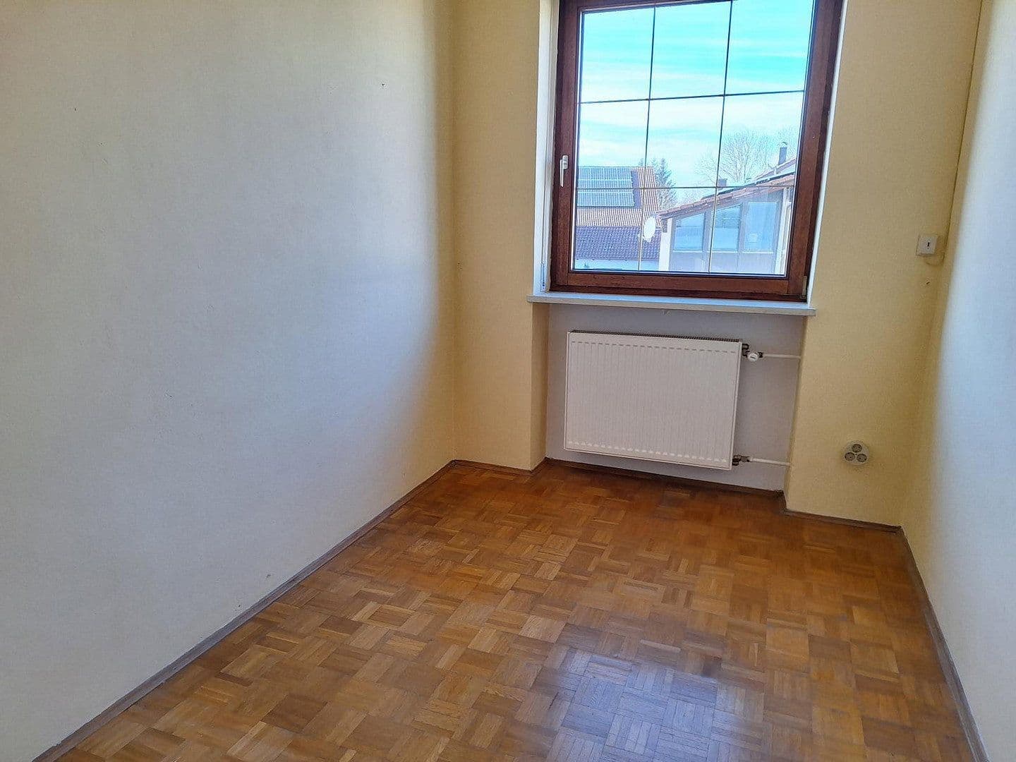 Prodej domu 383 m², pozemek 1.457 m², Schwaigener Str. 28, Mamming, Bavorsko Prodej domu 383 m², pozemek 1.457 m², Schwaigener Str. 28, Mamming, Bavorsko