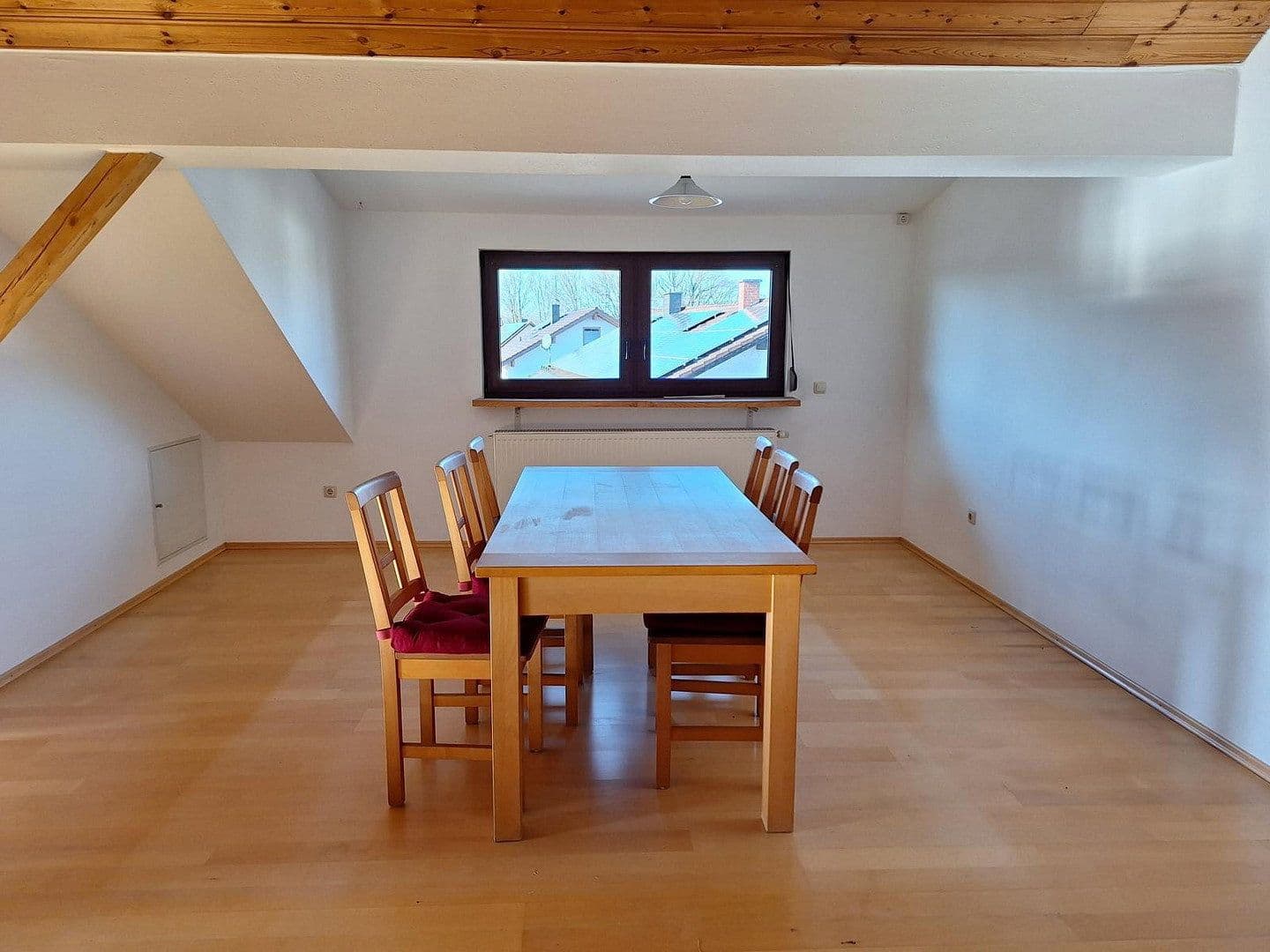 Prodej domu 383 m², pozemek 1.457 m², Schwaigener Str. 28, Mamming, Bavorsko Prodej domu 383 m², pozemek 1.457 m², Schwaigener Str. 28, Mamming, Bavorsko
