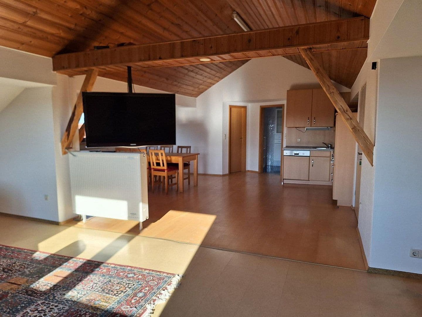 Prodej domu 383 m², pozemek 1.457 m², Schwaigener Str. 28, Mamming, Bavorsko Prodej domu 383 m², pozemek 1.457 m², Schwaigener Str. 28, Mamming, Bavorsko