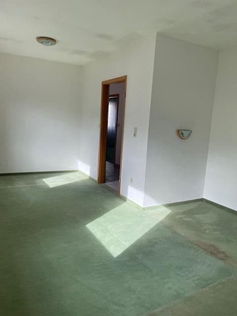 Prodej domu 157 m², pozemek 751 m², Kaiserslautern, Porýní-Falc Prodej domu 157 m², pozemek 751 m², Kaiserslautern, Porýní-Falc