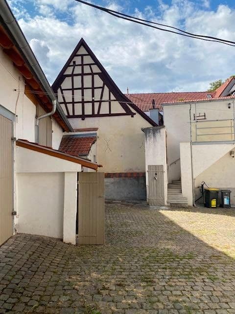 Prodej domu 140 m², pozemek 414 m², Mainzerstrasse, Bodenheim, Porýní-Falc Prodej domu 140 m², pozemek 414 m², Mainzerstrasse, Bodenheim, Porýní-Falc