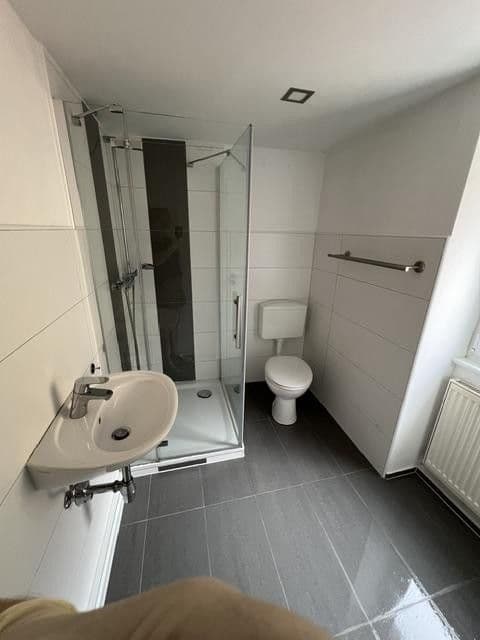 Prodej domu 140 m², pozemek 414 m², Mainzerstrasse, Bodenheim, Porýní-Falc Prodej domu 140 m², pozemek 414 m², Mainzerstrasse, Bodenheim, Porýní-Falc
