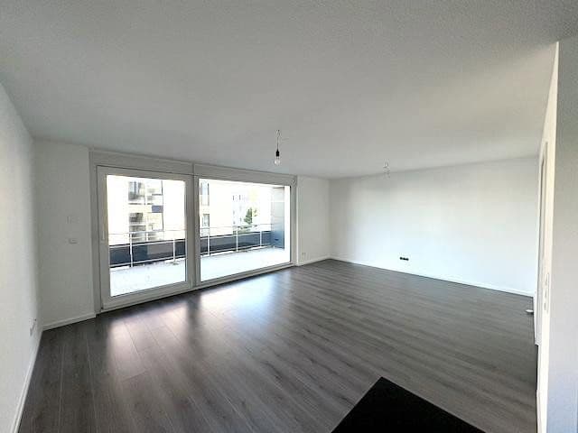 Pronájem bytu 3+1 84 m², Renningen, Bádensko-Württembersko Pronájem bytu 3+1 84 m², Renningen, Bádensko-Württembersko