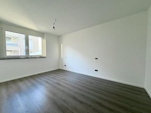 Pronájem bytu 3+1 84 m², Renningen, Bádensko-Württembersko Pronájem bytu 3+1 84 m², Renningen, Bádensko-Württembersko