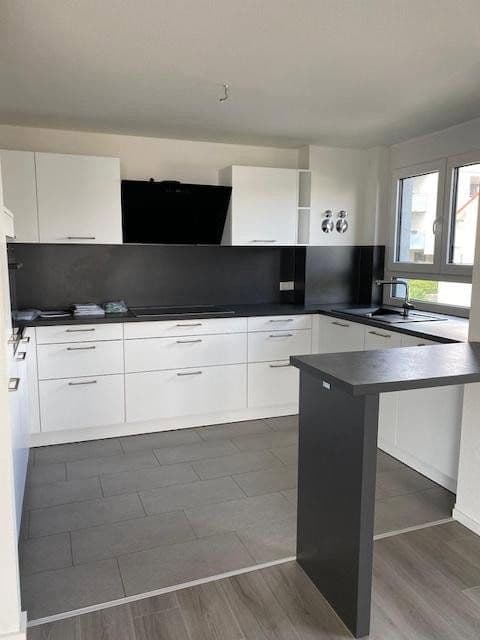 Pronájem bytu 3+1 84 m², Renningen, Bádensko-Württembersko Pronájem bytu 3+1 84 m², Renningen, Bádensko-Württembersko