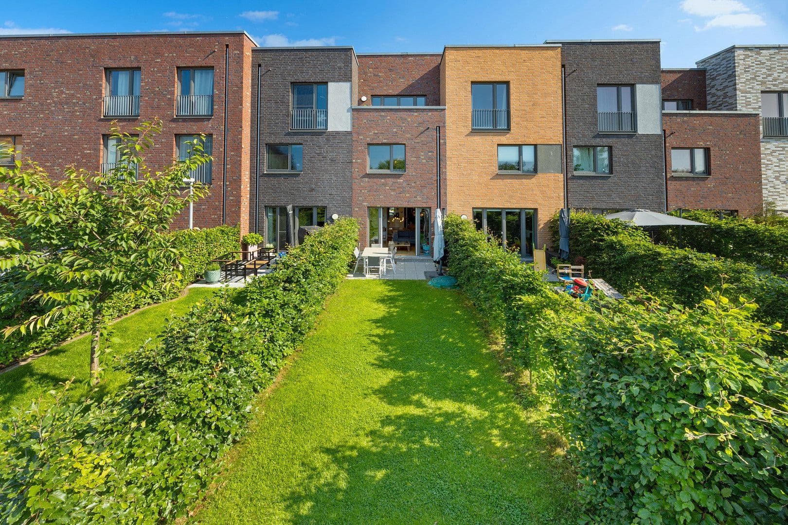 Prodej domu 121 m², pozemek 121 m², Hamburg, Hamburg Prodej domu 121 m², pozemek 121 m², Hamburg, Hamburg