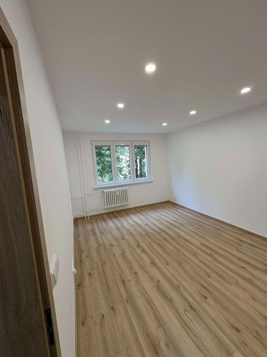 Pronájem bytu 2+1 56 m², Volgogradská, Ostrava, Moravskoslezský kraj Pronájem bytu 2+1 56 m², Volgogradská, Ostrava, Moravskoslezský kraj