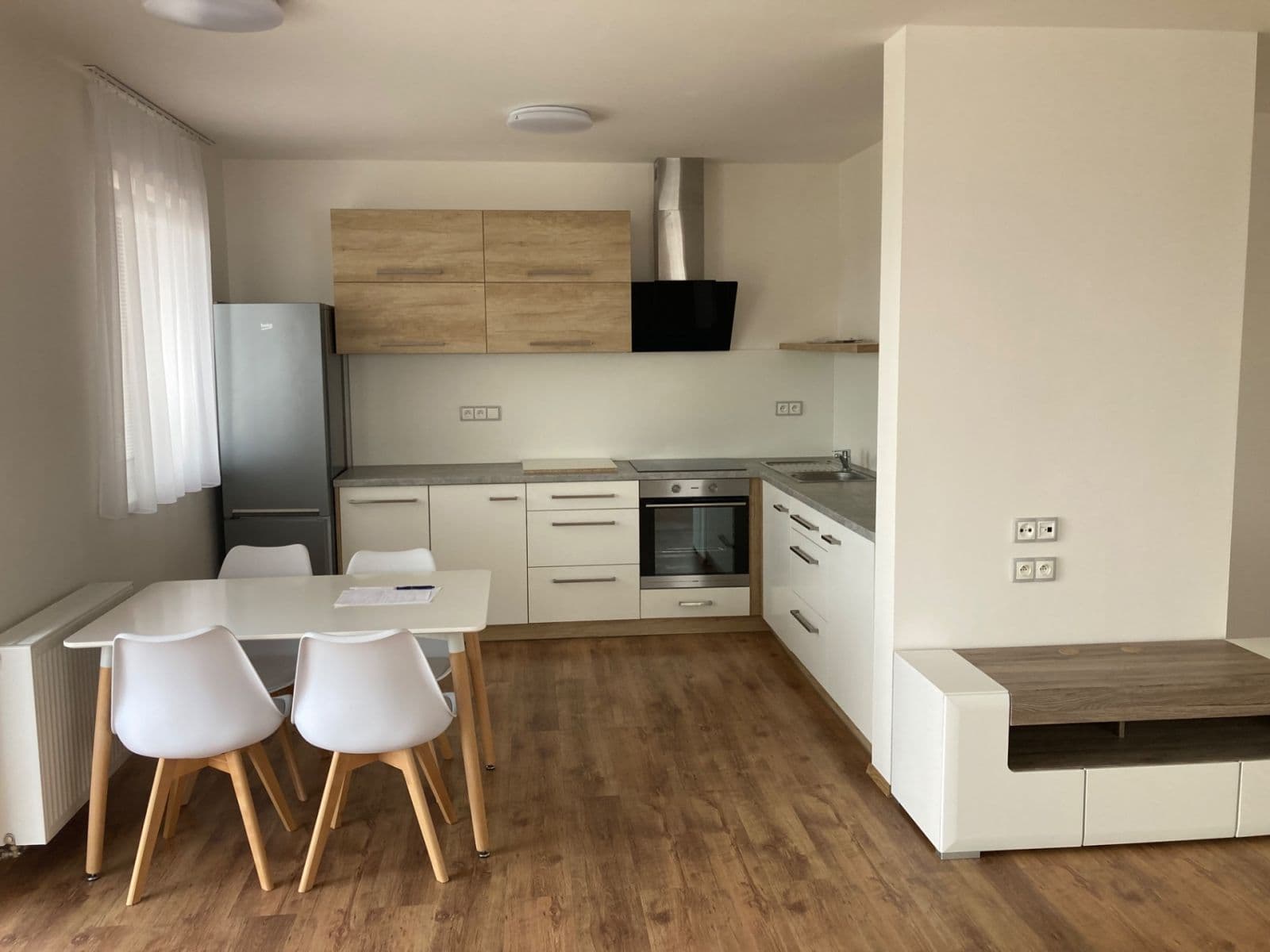 Pronájem bytu 3+kk 78 m², Ve Dvojích, Jiříkovice, Jihomoravský kraj Pronájem bytu 3+kk 78 m², Ve Dvojích, Jiříkovice, Jihomoravský kraj