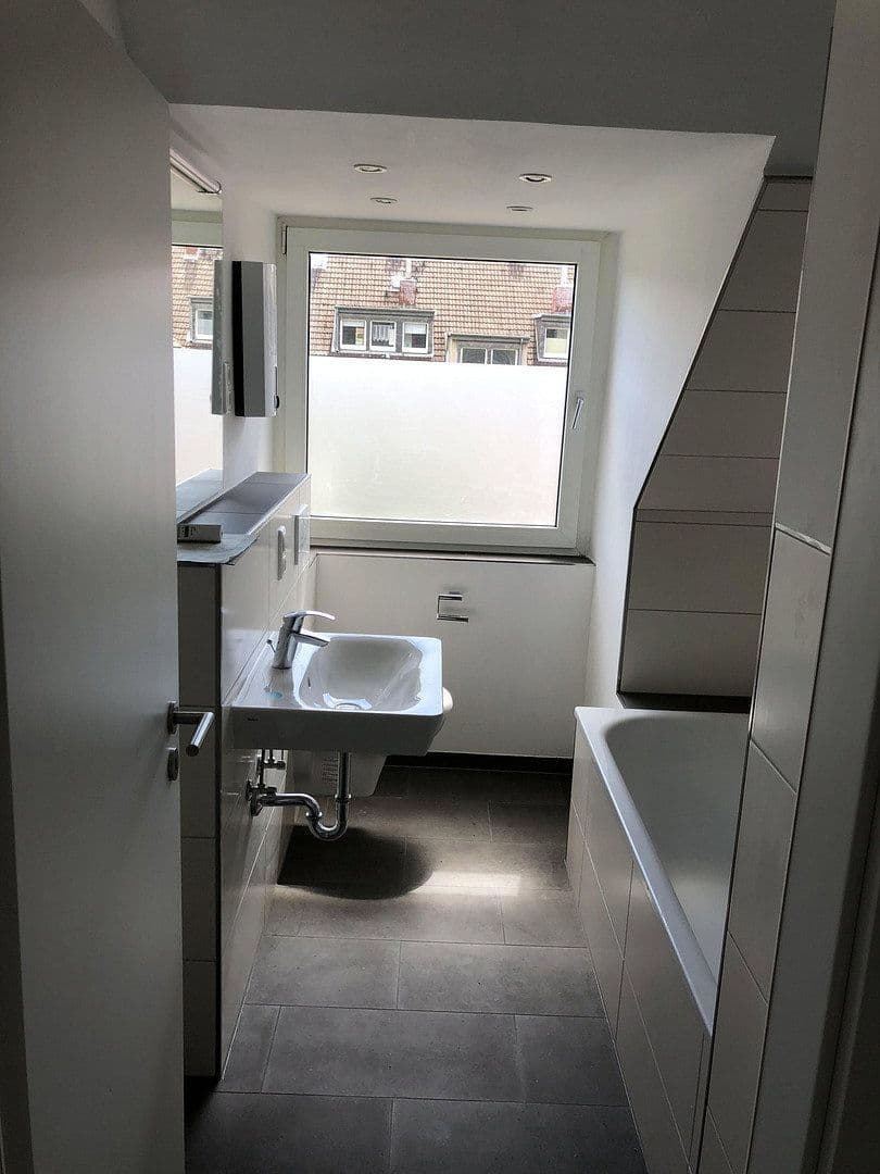 Prodej domu 670 m², pozemek 1.041 m², Köln, Severní Porýní-Vestfálsko Prodej domu 670 m², pozemek 1.041 m², Köln, Severní Porýní-Vestfálsko