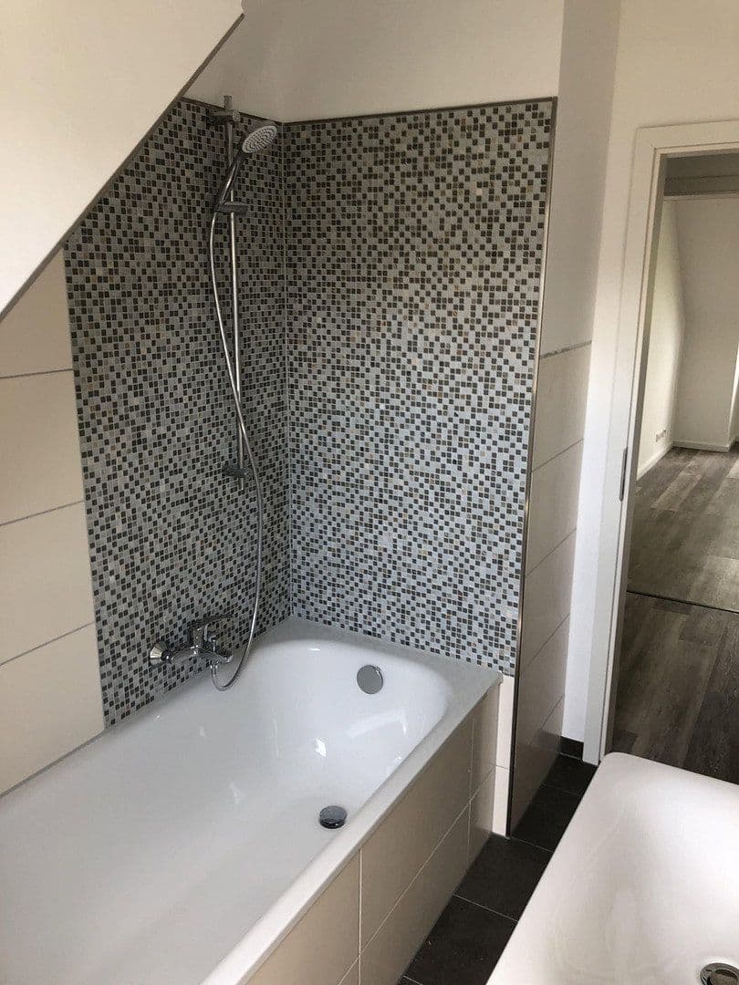 Prodej domu 670 m², pozemek 1.041 m², Köln, Severní Porýní-Vestfálsko Prodej domu 670 m², pozemek 1.041 m², Köln, Severní Porýní-Vestfálsko