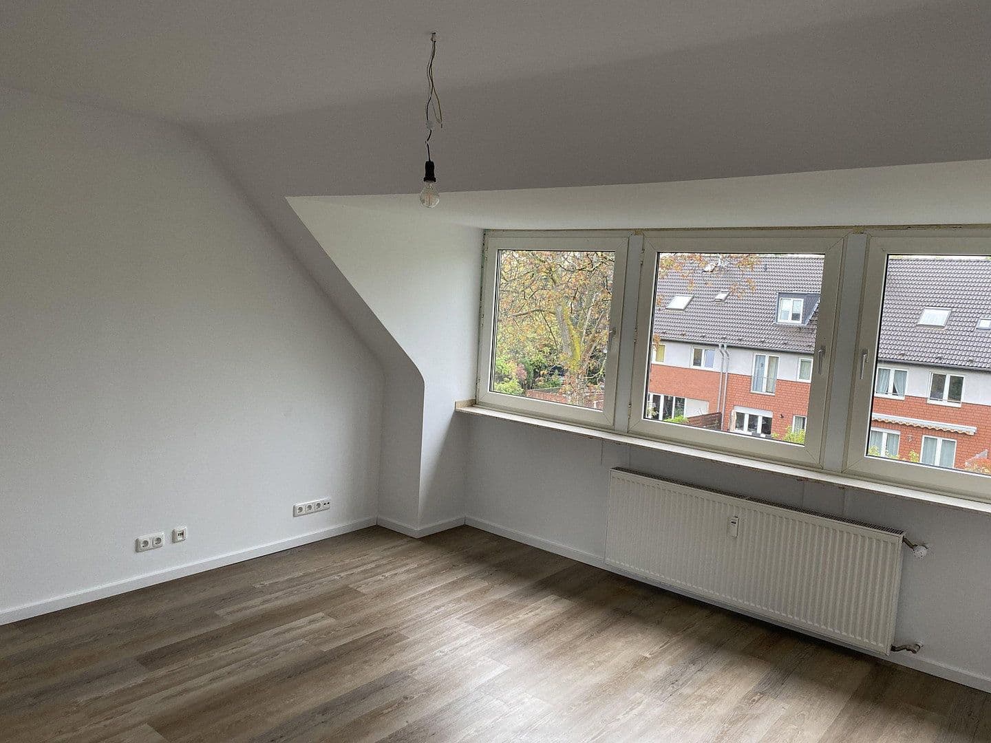 Prodej domu 670 m², pozemek 1.041 m², Köln, Severní Porýní-Vestfálsko Prodej domu 670 m², pozemek 1.041 m², Köln, Severní Porýní-Vestfálsko