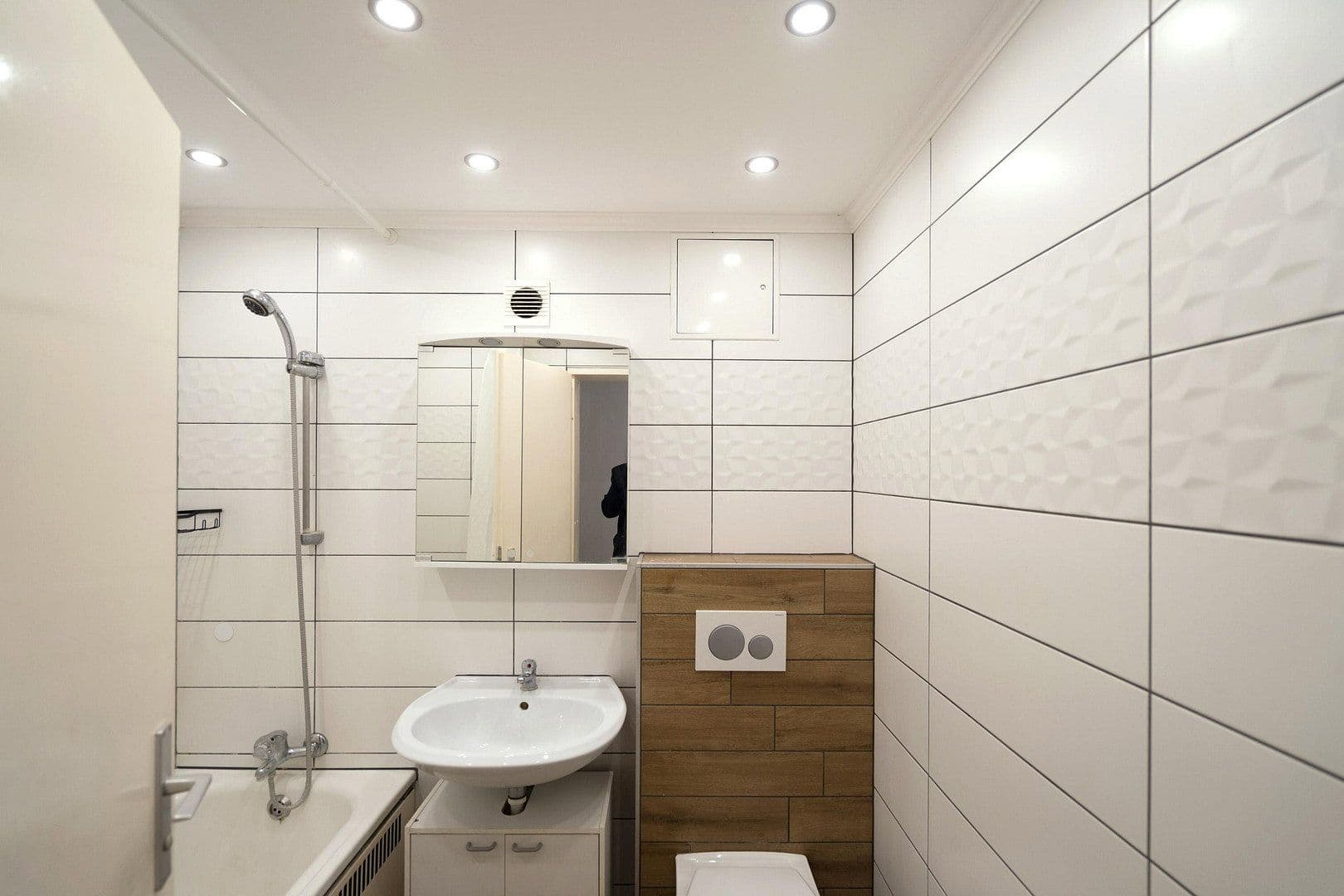Prodej bytu 6+1 107 m², Carl-von-Linde-Str. 9, Unterschleißheim, Bavorsko Prodej bytu 6+1 107 m², Carl-von-Linde-Str. 9, Unterschleißheim, Bavorsko