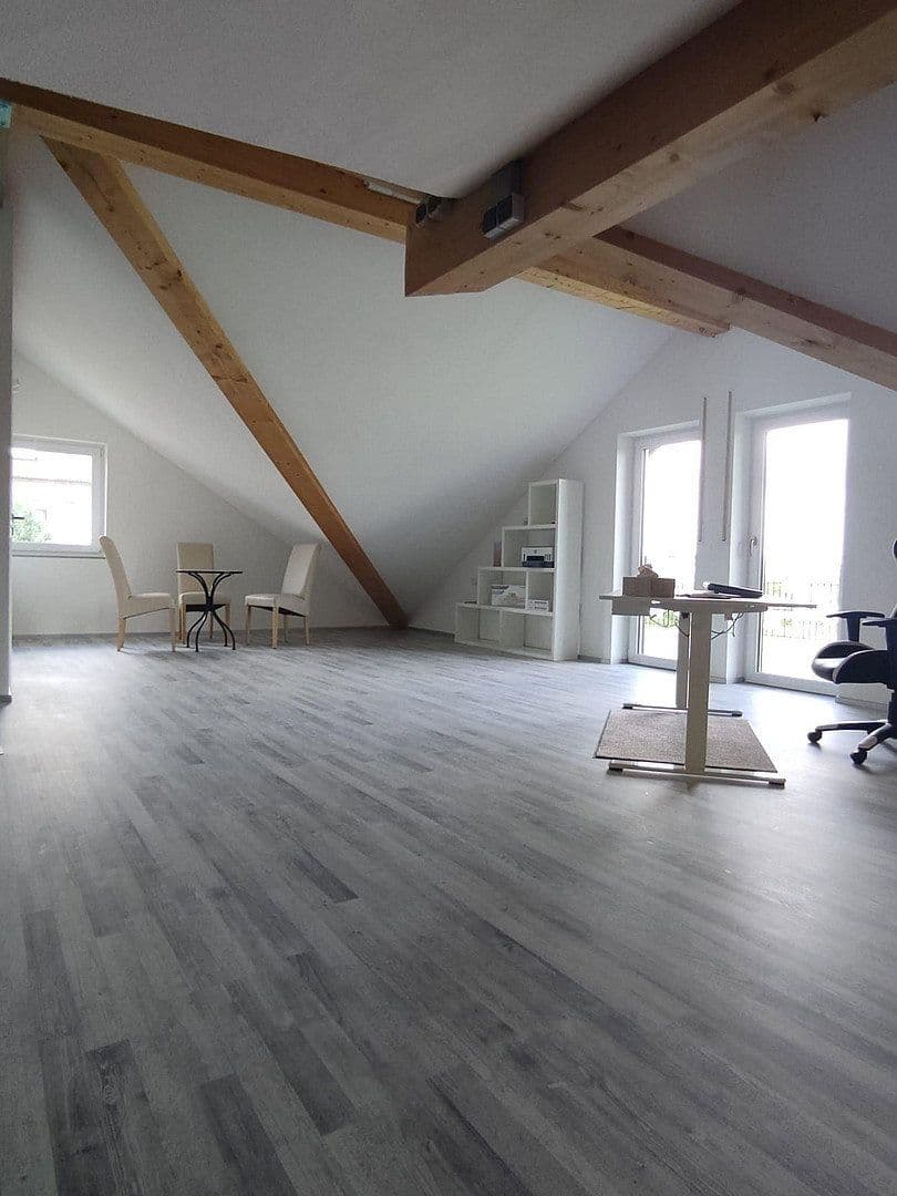 Prodej domu 192 m², pozemek 1.105 m², Euerbach, Bavorsko Prodej domu 192 m², pozemek 1.105 m², Euerbach, Bavorsko