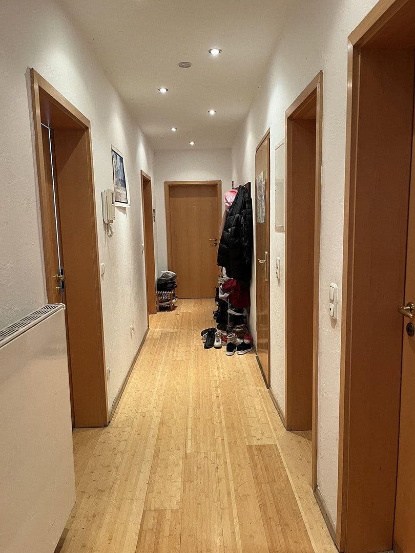 Pronájem bytu 33 m², Fürstenriederstraße 8, Münhen, Bavorsko Pronájem bytu 33 m², Fürstenriederstraße 8, Münhen, Bavorsko