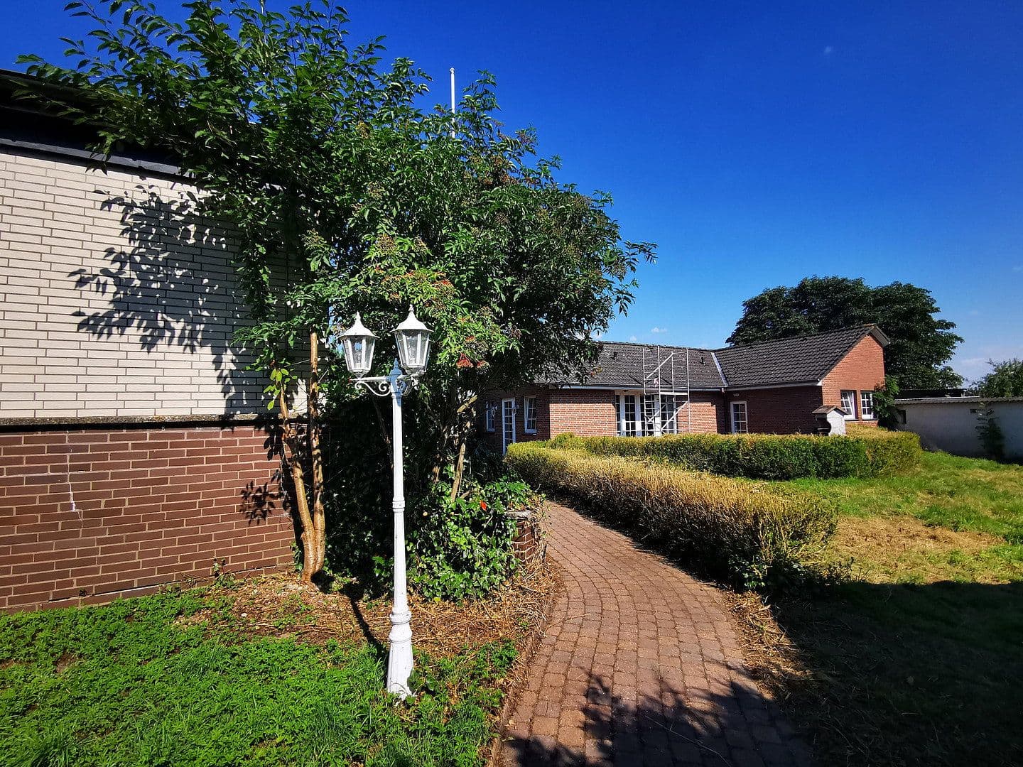 Prodej domu 295 m², pozemek 919 m², Auf der Loge 8, Wedemark, Dolní Sasko Prodej domu 295 m², pozemek 919 m², Auf der Loge 8, Wedemark, Dolní Sasko