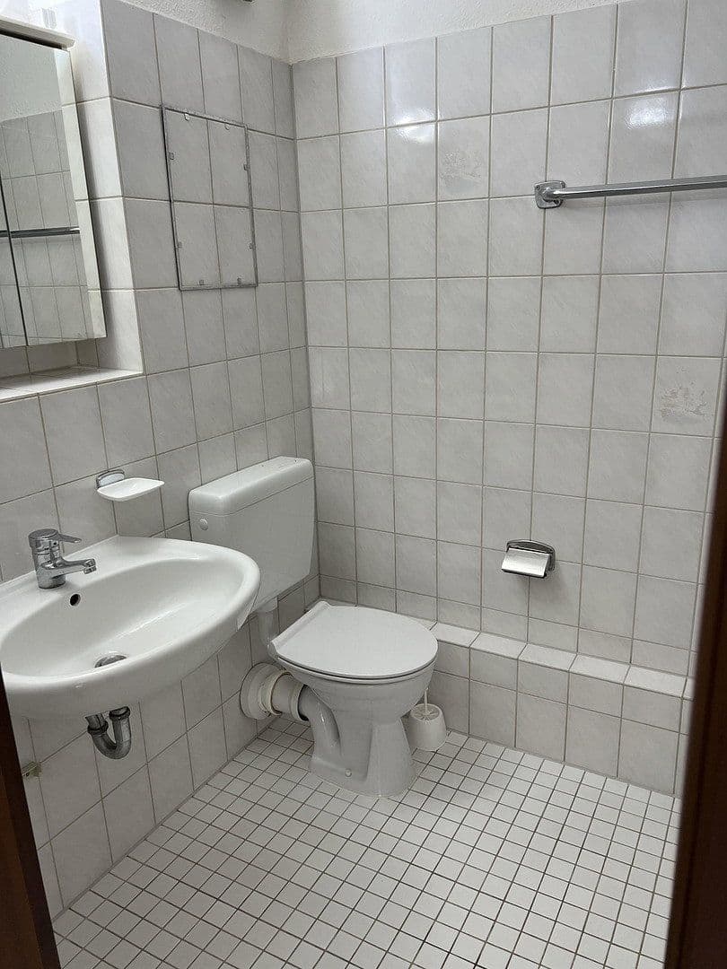 Pronájem bytu 1+kk 32 m², Braheweg 11-13, Pforzheim, Bádensko-Württembersko Pronájem bytu 1+kk 32 m², Braheweg 11-13, Pforzheim, Bádensko-Württembersko