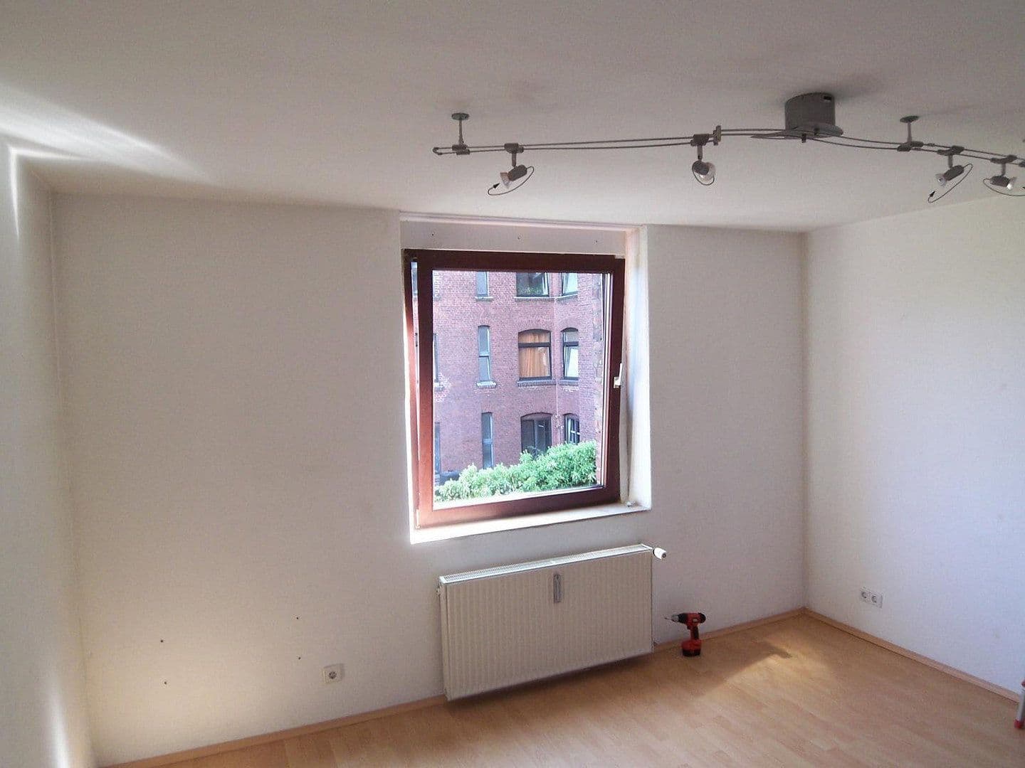 Prodej domu 575 m², pozemek 538 m², Berg. Gladbacher Str. 73, Köln, Severní Porýní-Vestfálsko Prodej domu 575 m², pozemek 538 m², Berg. Gladbacher Str. 73, Köln, Severní Porýní-Vestfálsko