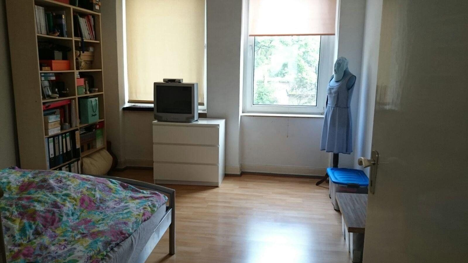 Prodej domu 575 m², pozemek 538 m², Berg. Gladbacher Str. 73, Köln, Severní Porýní-Vestfálsko Prodej domu 575 m², pozemek 538 m², Berg. Gladbacher Str. 73, Köln, Severní Porýní-Vestfálsko