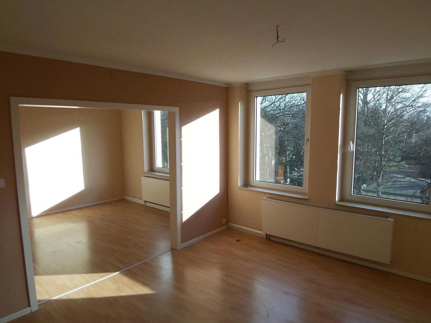 Prodej domu 575 m², pozemek 538 m², Berg. Gladbacher Str. 73, Köln, Severní Porýní-Vestfálsko Prodej domu 575 m², pozemek 538 m², Berg. Gladbacher Str. 73, Köln, Severní Porýní-Vestfálsko