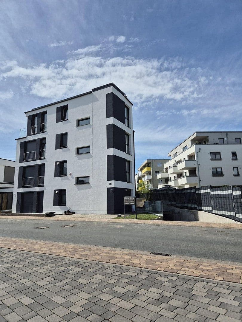 Pronájem bytu 3+1 88 m², Jahnstraße 47, Rosbach v. d. Höhe, Hessen Pronájem bytu 3+1 88 m², Jahnstraße 47, Rosbach v. d. Höhe, Hessen