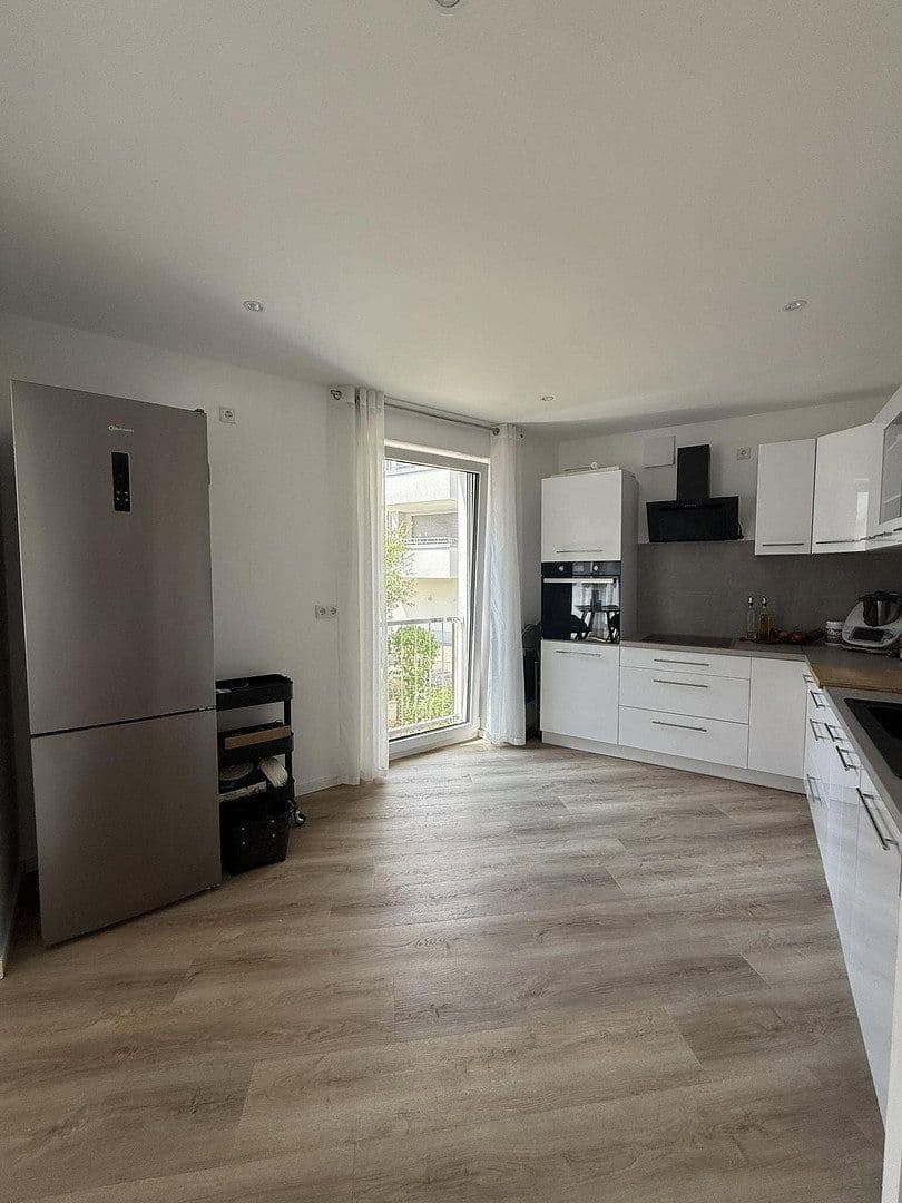 Pronájem bytu 3+1 88 m², Jahnstraße 47, Rosbach v. d. Höhe, Hessen Pronájem bytu 3+1 88 m², Jahnstraße 47, Rosbach v. d. Höhe, Hessen