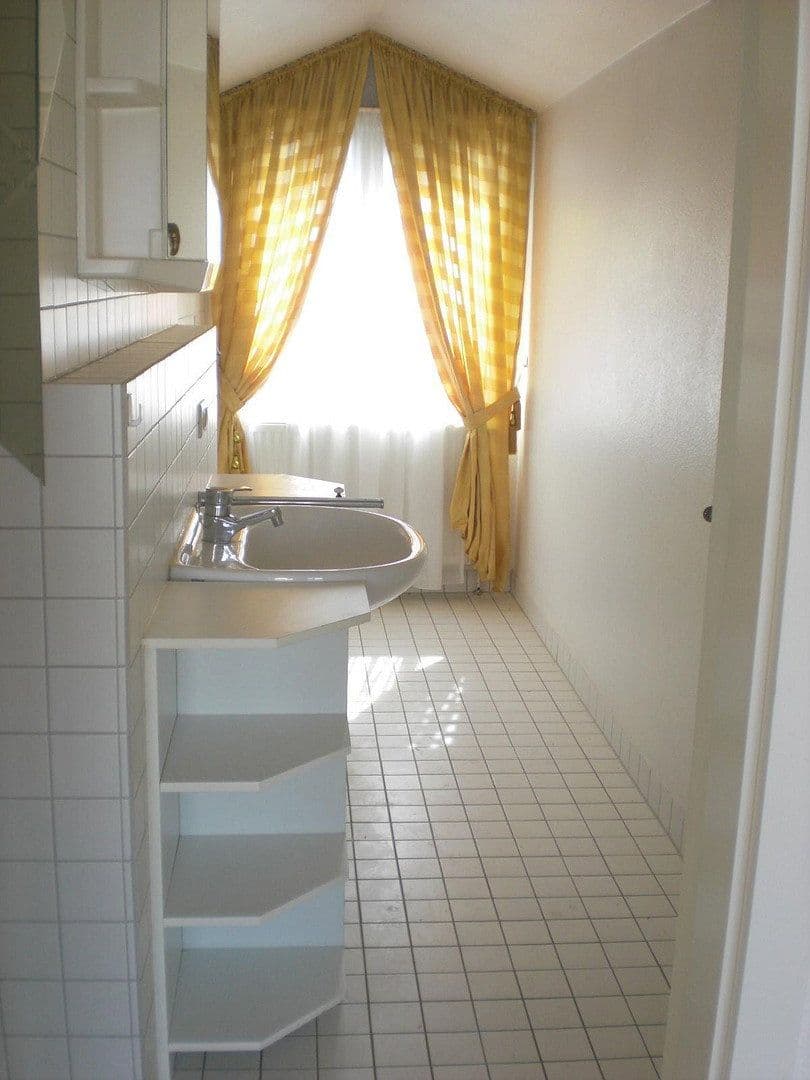 Pronájem bytu 2+kk 80 m², Bad Salzuflen, Severní Porýní-Vestfálsko Pronájem bytu 2+kk 80 m², Bad Salzuflen, Severní Porýní-Vestfálsko