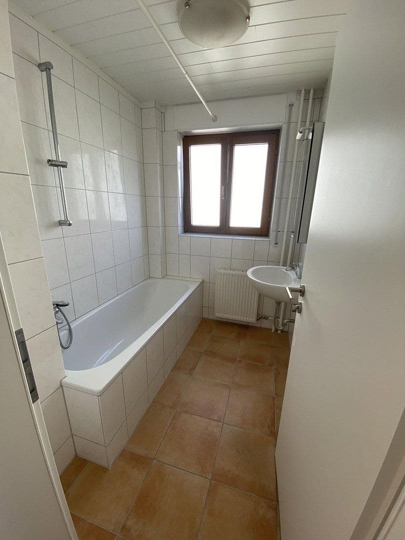 Pronájem bytu 93 m², Weiherstraße 27, Pfinztal, Bádensko-Württembersko Pronájem bytu 93 m², Weiherstraße 27, Pfinztal, Bádensko-Württembersko