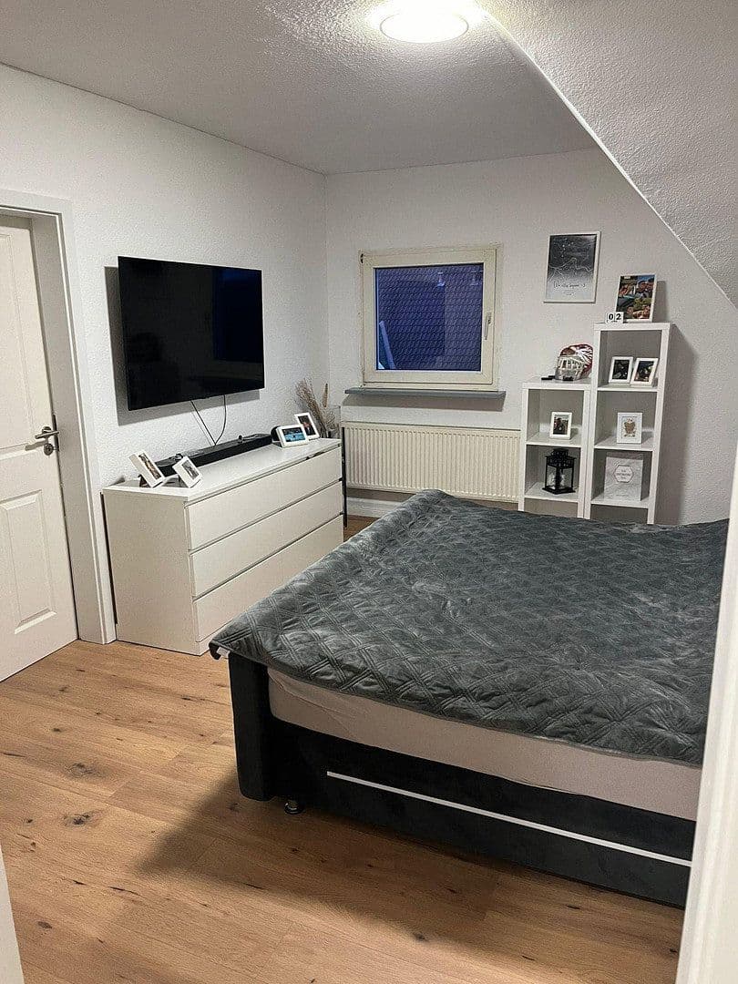Pronájem bytu 4+1 75 m², Remscheid, Severní Porýní-Vestfálsko Pronájem bytu 4+1 75 m², Remscheid, Severní Porýní-Vestfálsko