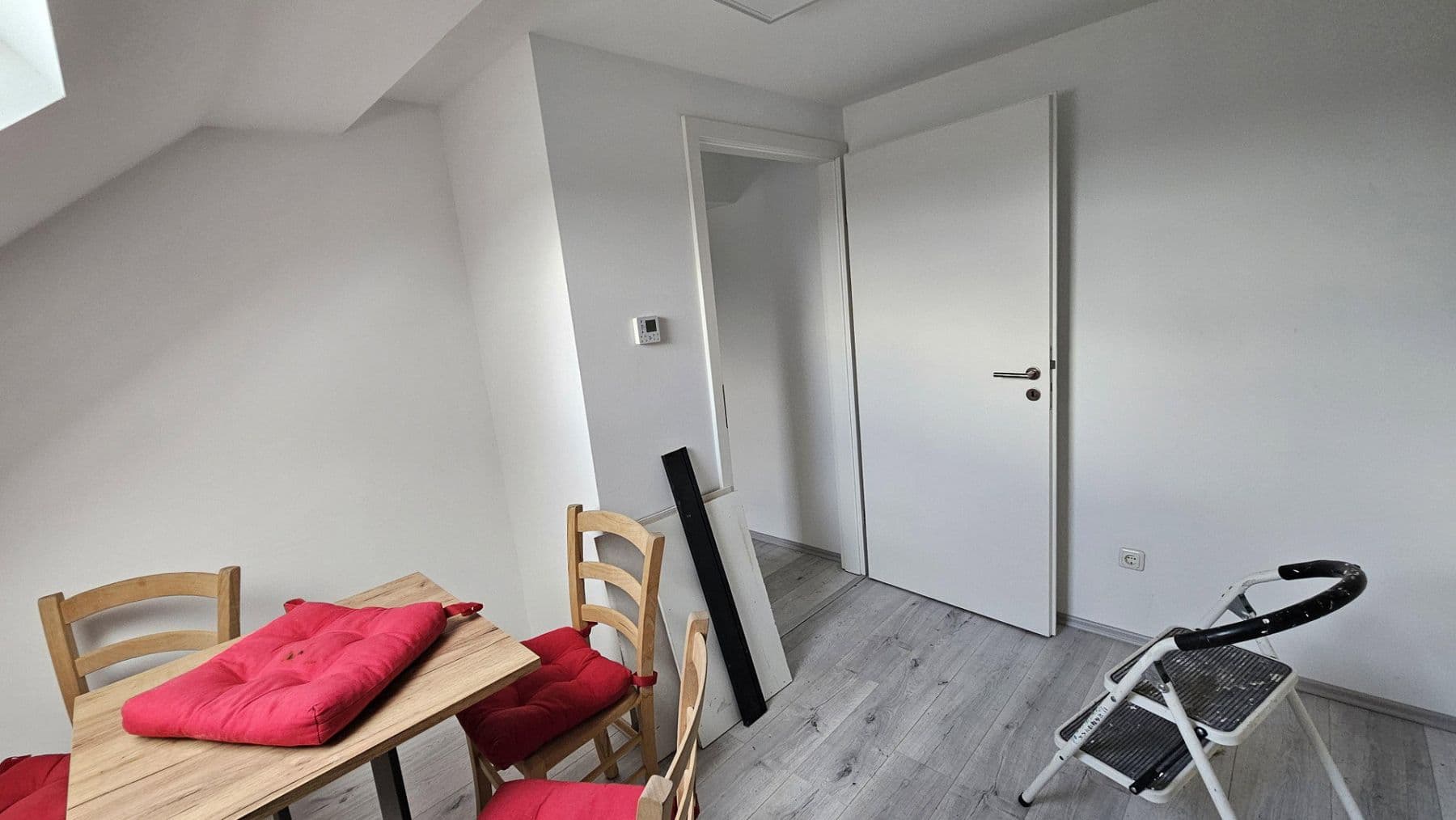 Pronájem bytu 2+1 63 m², Bahnhofstr. 63, Alsdorf, Severní Porýní-Vestfálsko Pronájem bytu 2+1 63 m², Bahnhofstr. 63, Alsdorf, Severní Porýní-Vestfálsko