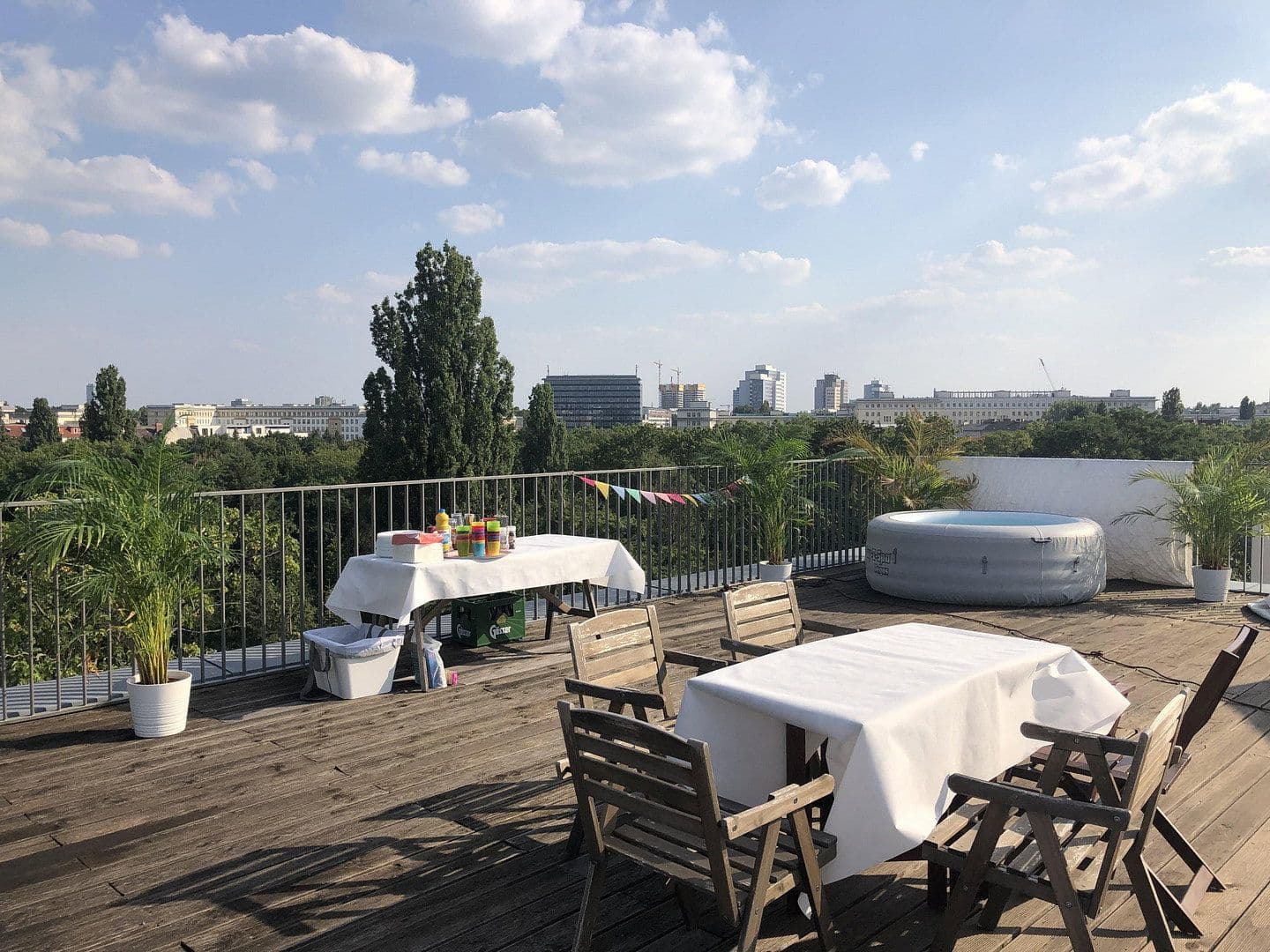 Pronájem bytu 3+1 170 m², Diestelmeyer Str. 5a, Berlin, Berlín Pronájem bytu 3+1 170 m², Diestelmeyer Str. 5a, Berlin, Berlín
