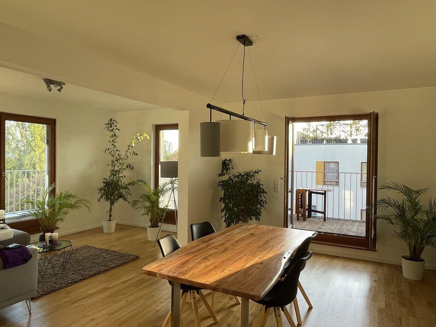Pronájem bytu 3+1 170 m², Diestelmeyer Str. 5a, Berlin, Berlín Pronájem bytu 3+1 170 m², Diestelmeyer Str. 5a, Berlin, Berlín