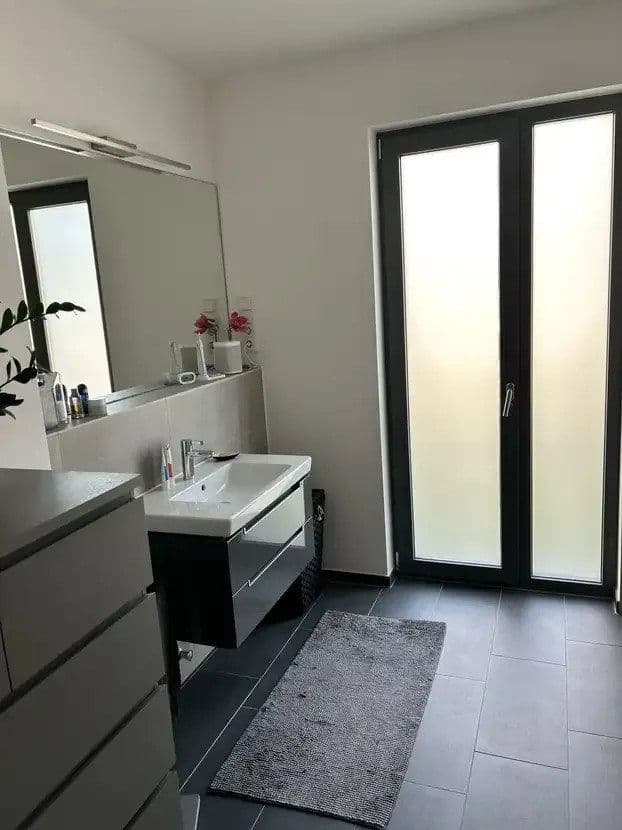 Pronájem bytu 2+1 76 m², Am Klostergarten 12, Köln, Severní Porýní-Vestfálsko Pronájem bytu 2+1 76 m², Am Klostergarten 12, Köln, Severní Porýní-Vestfálsko