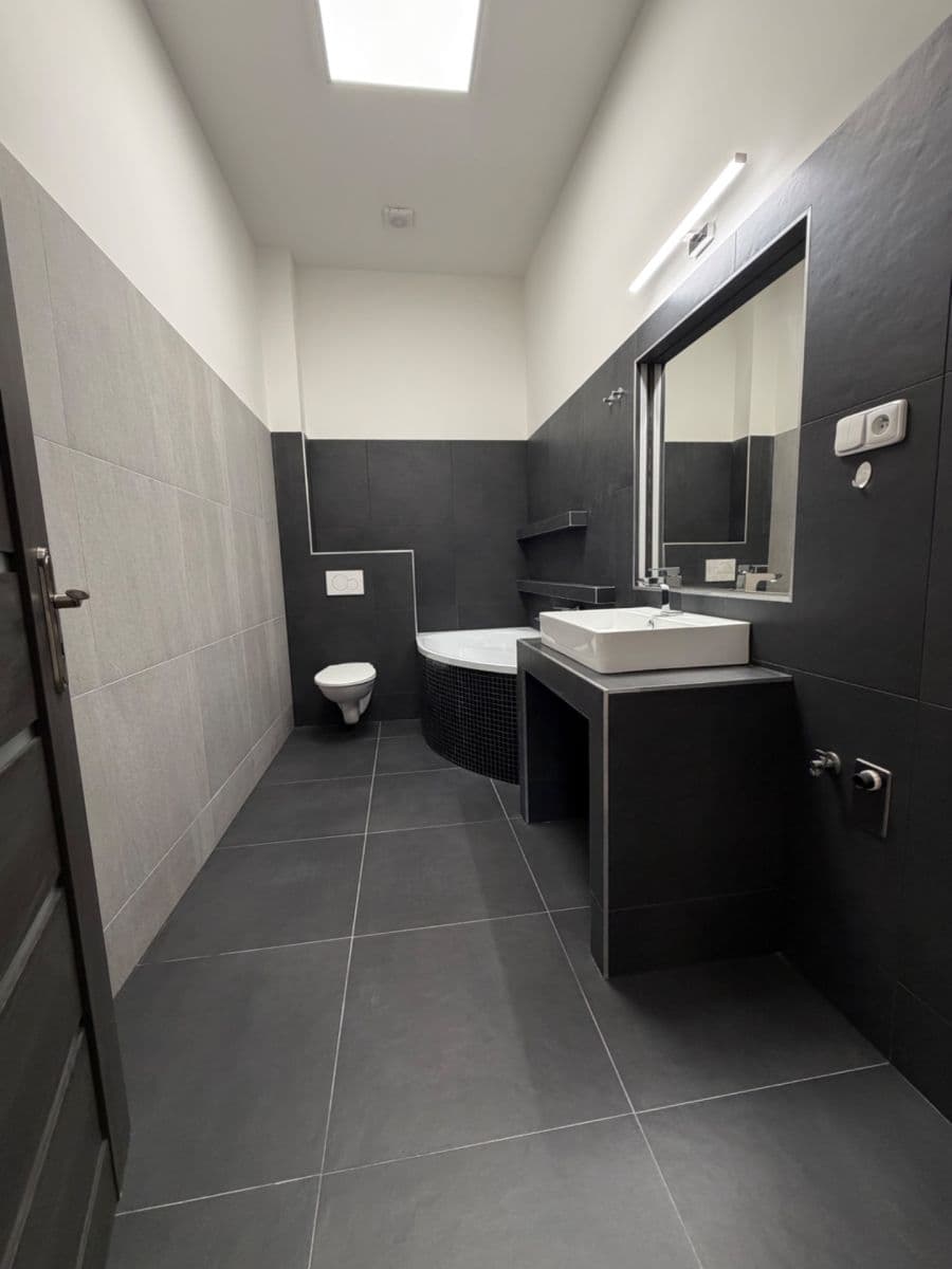 Pronájem bytu 2+1 61 m², Přívozská, Ostrava, Moravskoslezský kraj Pronájem bytu 2+1 61 m², Přívozská, Ostrava, Moravskoslezský kraj