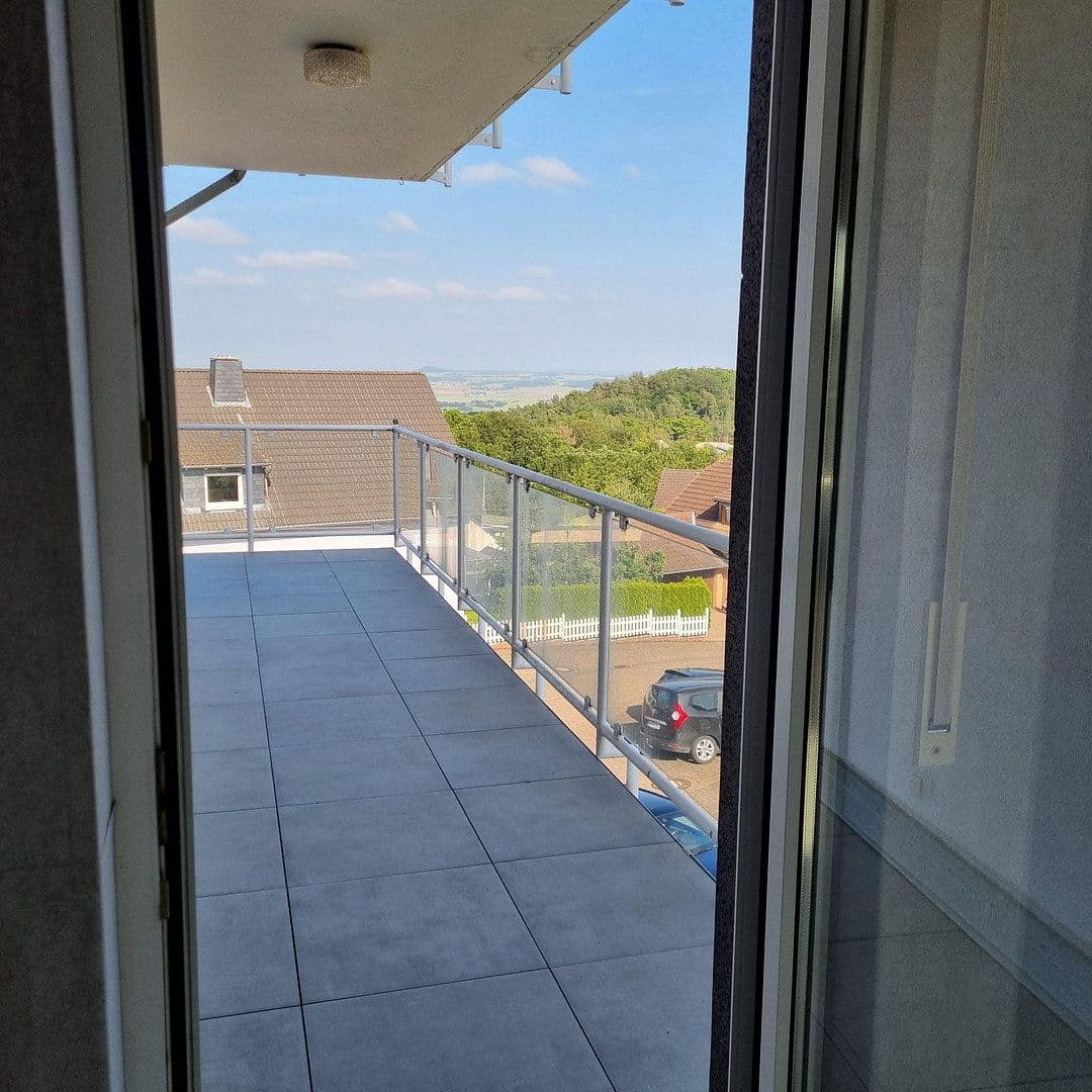 Pronájem bytu 3+1 98 m², Ettringen, Porýní-Falc Pronájem bytu 3+1 98 m², Ettringen, Porýní-Falc