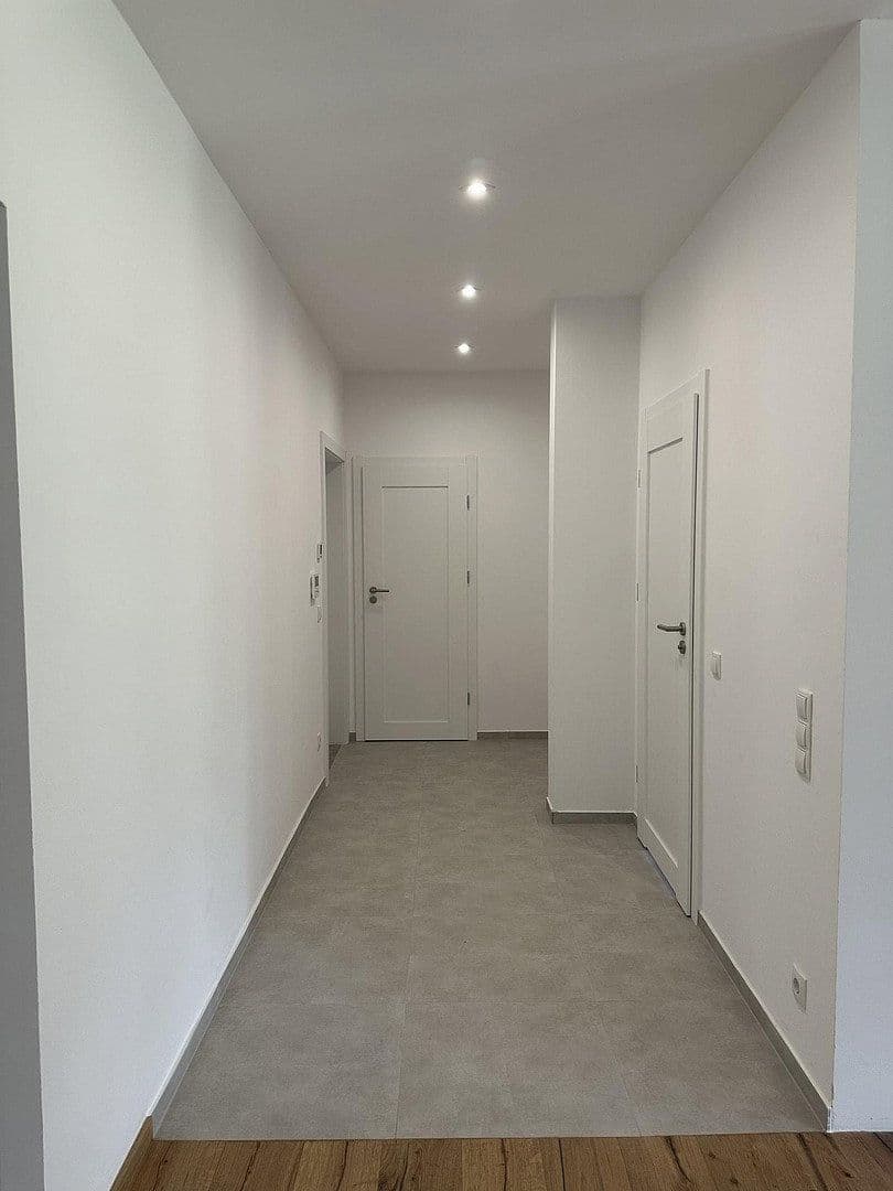 Pronájem bytu 5+1 141 m², Badstr. 131, Egloffstein, Bavorsko Pronájem bytu 5+1 141 m², Badstr. 131, Egloffstein, Bavorsko