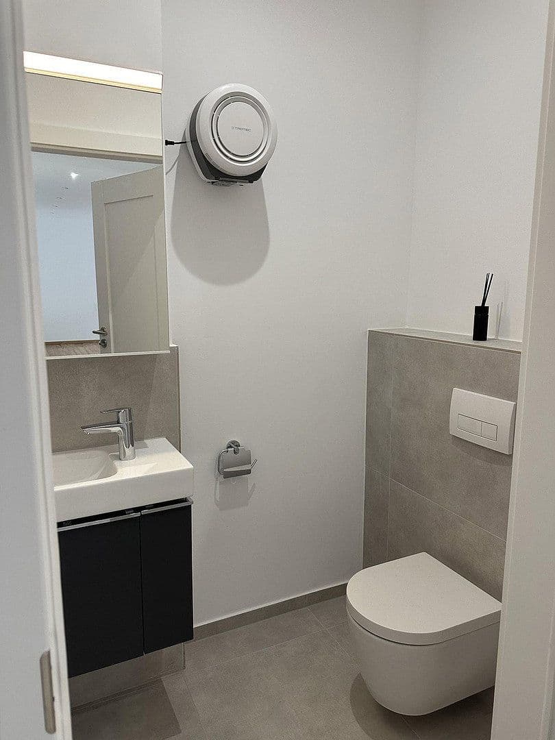 Pronájem bytu 5+1 141 m², Badstr. 131, Egloffstein, Bavorsko Pronájem bytu 5+1 141 m², Badstr. 131, Egloffstein, Bavorsko