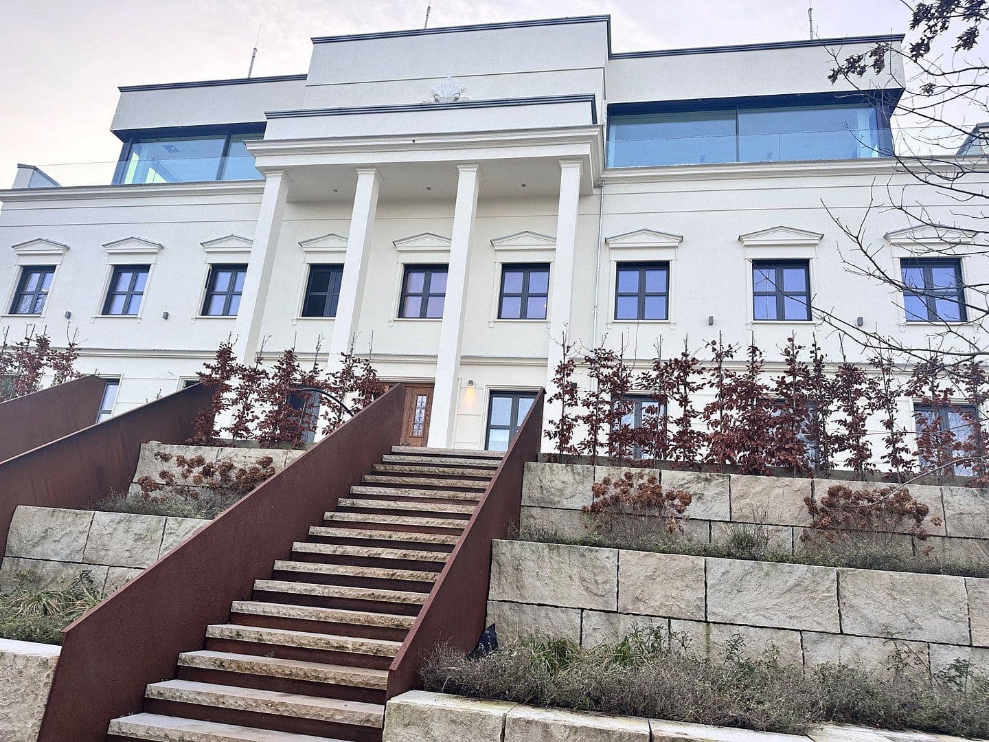 Pronájem bytu 2+1 65 m², Am Jungfernsee 32, Potsdam, Braniborsko Pronájem bytu 2+1 65 m², Am Jungfernsee 32, Potsdam, Braniborsko