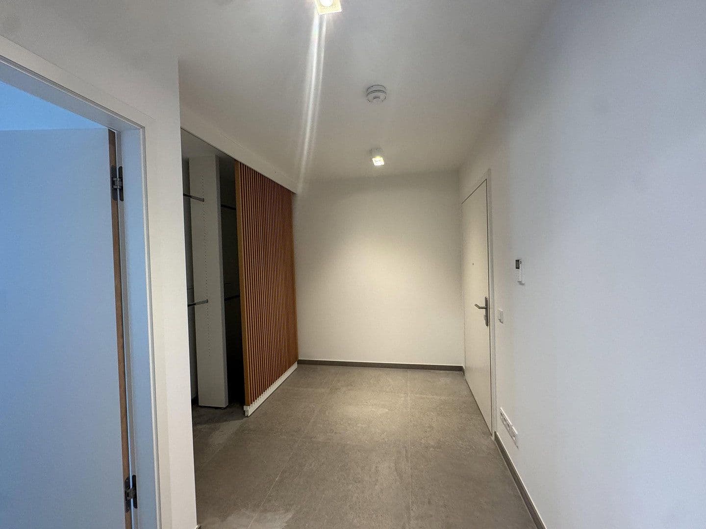 Pronájem bytu 2+1 65 m², Am Jungfernsee 32, Potsdam, Braniborsko Pronájem bytu 2+1 65 m², Am Jungfernsee 32, Potsdam, Braniborsko