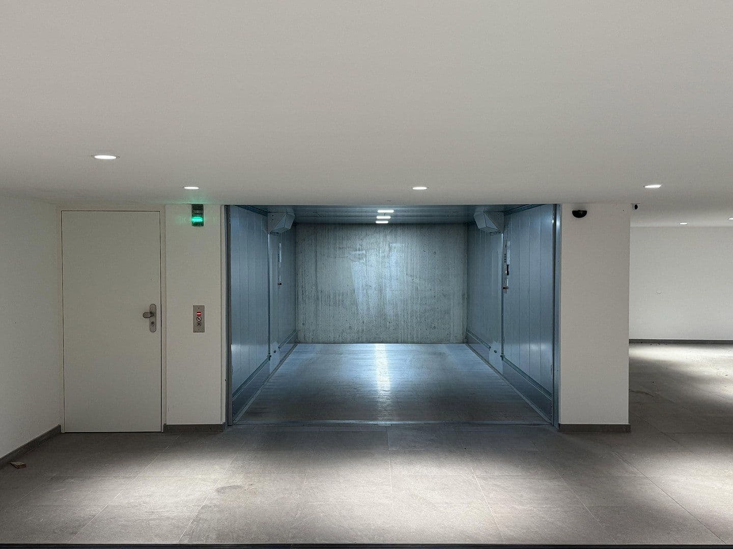 Pronájem bytu 2+1 65 m², Am Jungfernsee 32, Potsdam, Braniborsko Pronájem bytu 2+1 65 m², Am Jungfernsee 32, Potsdam, Braniborsko