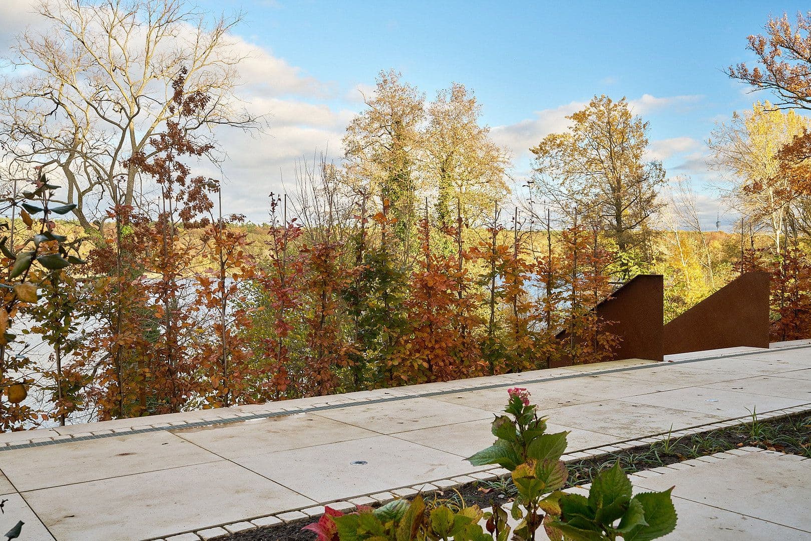 Pronájem bytu 2+1 65 m², Am Jungfernsee 32, Potsdam, Braniborsko Pronájem bytu 2+1 65 m², Am Jungfernsee 32, Potsdam, Braniborsko