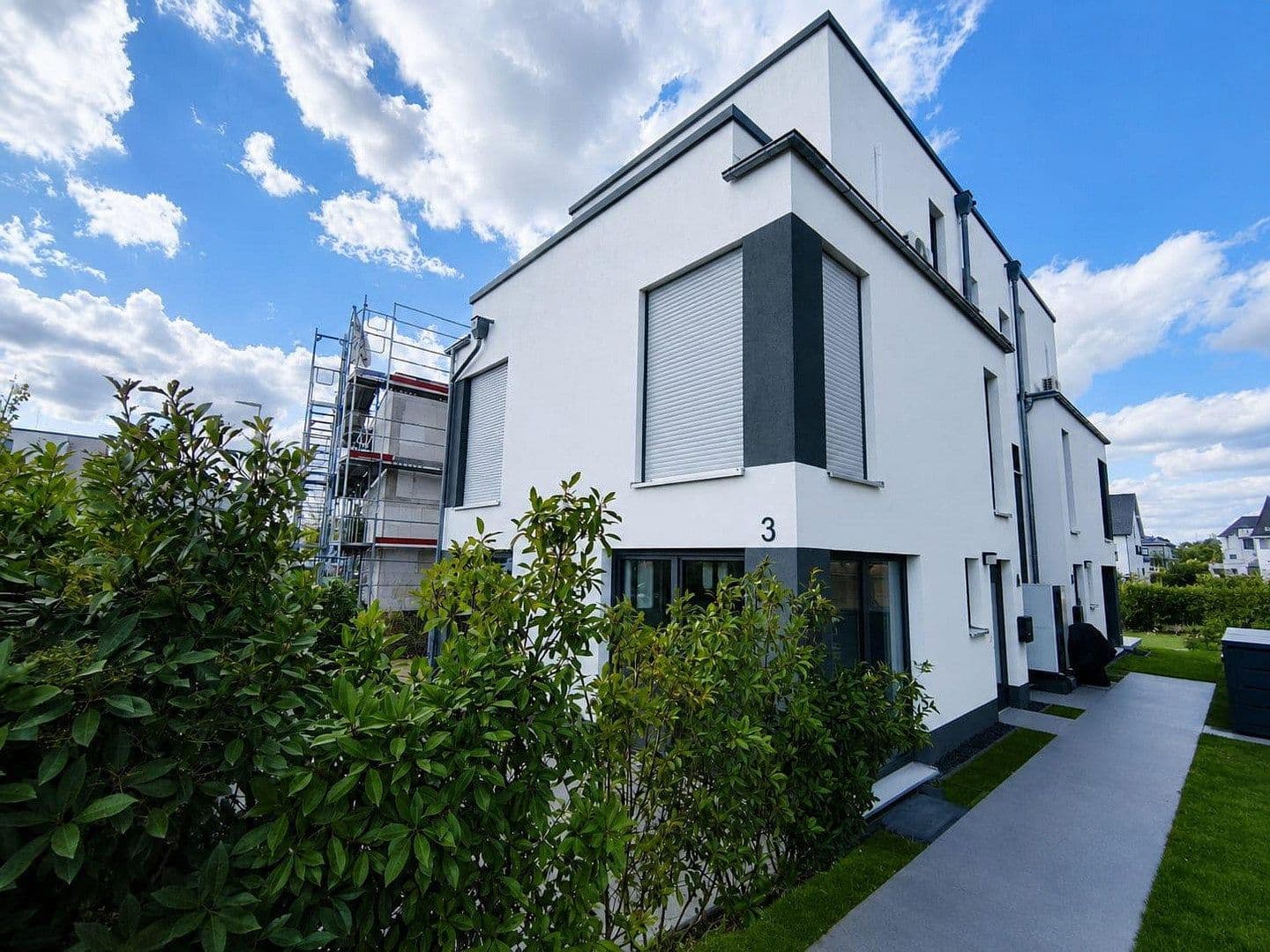Pronájem domu 158 m², pozemek 390 m², Pfarrer Olbert Allee 3 A, Hochheim, Hessen Pronájem domu 158 m², pozemek 390 m², Pfarrer Olbert Allee 3 A, Hochheim, Hessen