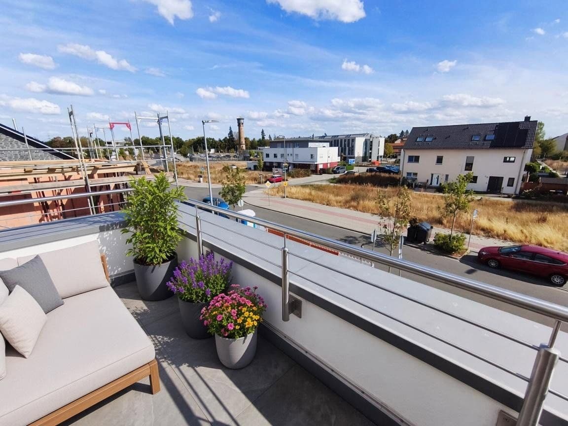 Pronájem domu 158 m², pozemek 390 m², Pfarrer Olbert Allee 3 A, Hochheim, Hessen Pronájem domu 158 m², pozemek 390 m², Pfarrer Olbert Allee 3 A, Hochheim, Hessen