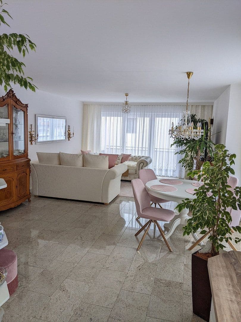 Prodej bytu 3+1 79 m², Graben, Bavorsko Prodej bytu 3+1 79 m², Graben, Bavorsko