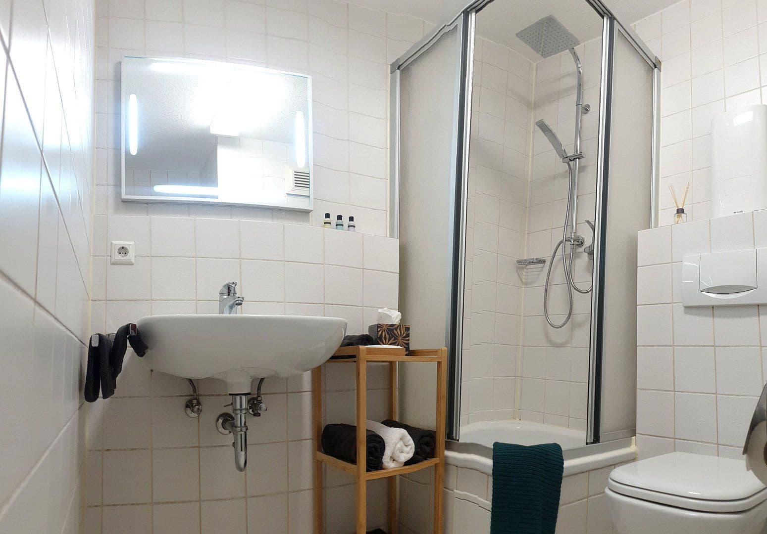 Pronájem bytu 1+1 28 m², Esslingen am Neckar, Bádensko-Württembersko Pronájem bytu 1+1 28 m², Esslingen am Neckar, Bádensko-Württembersko