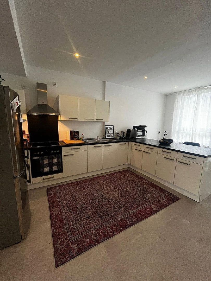 Pronájem bytu 3+1 118 m², Bahnstraße 28, Wuppertal, Severní Porýní-Vestfálsko Pronájem bytu 3+1 118 m², Bahnstraße 28, Wuppertal, Severní Porýní-Vestfálsko