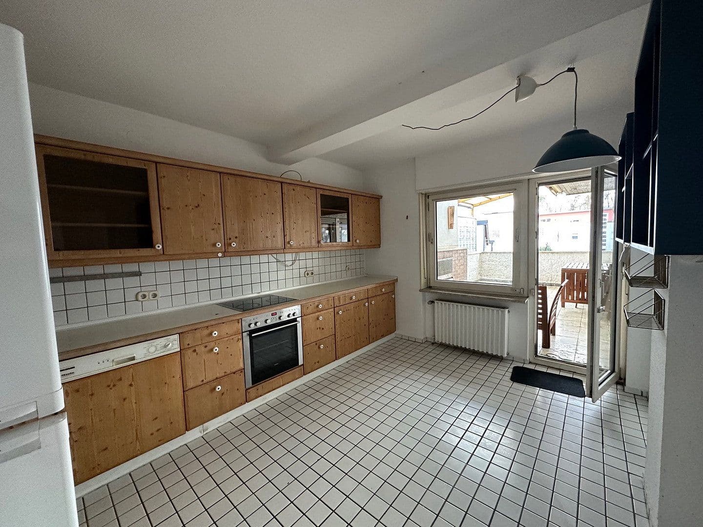 Pronájem domu 186 m², pozemek 650 m², Frankfurt-Harheim, Hessen Pronájem domu 186 m², pozemek 650 m², Frankfurt-Harheim, Hessen