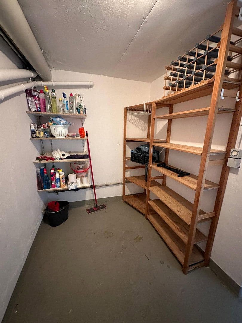 Pronájem domu 186 m², pozemek 650 m², Frankfurt-Harheim, Hessen Pronájem domu 186 m², pozemek 650 m², Frankfurt-Harheim, Hessen