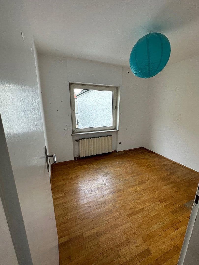 Pronájem domu 186 m², pozemek 650 m², Frankfurt-Harheim, Hessen Pronájem domu 186 m², pozemek 650 m², Frankfurt-Harheim, Hessen