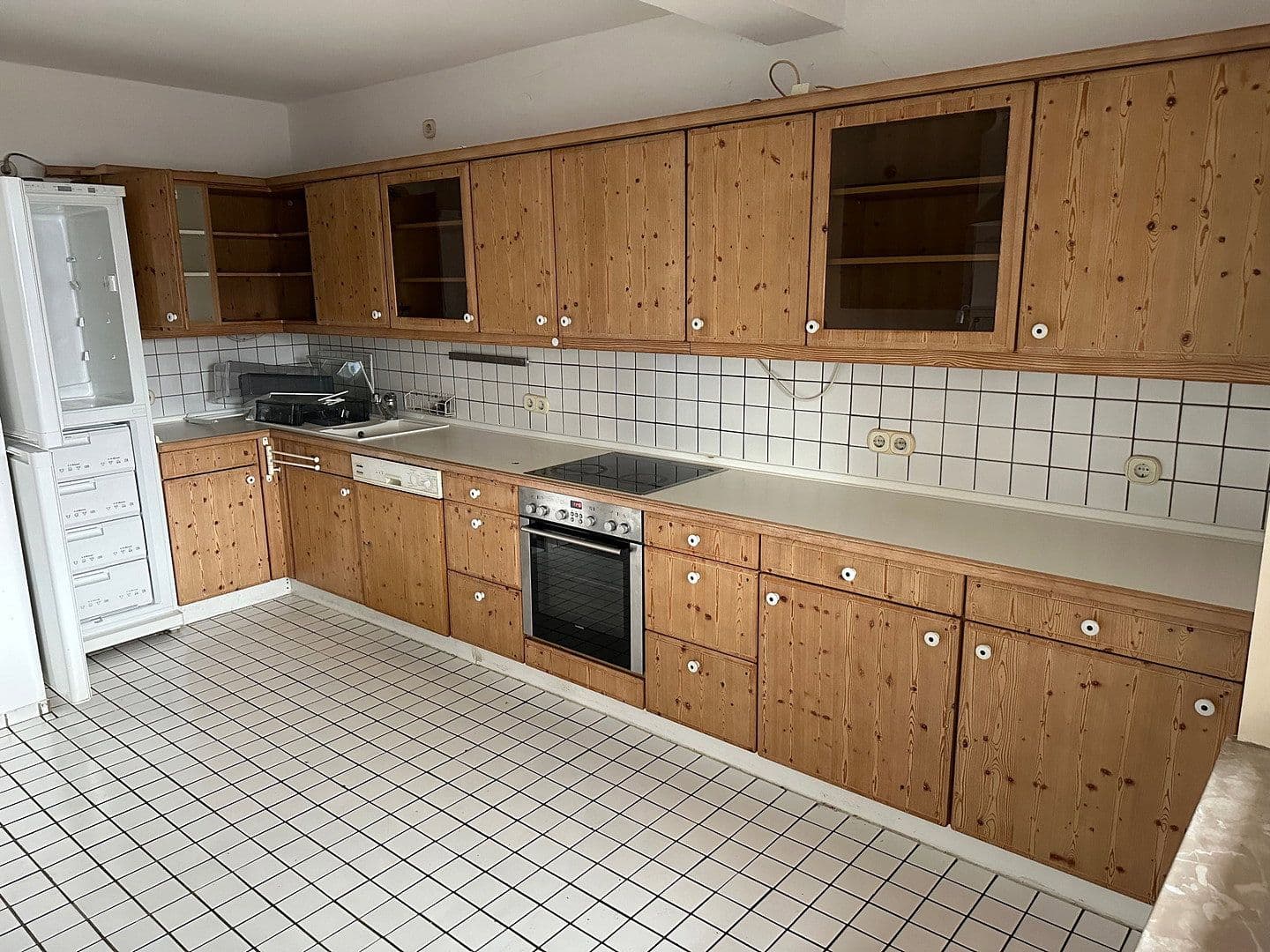 Pronájem domu 186 m², pozemek 650 m², Frankfurt-Harheim, Hessen Pronájem domu 186 m², pozemek 650 m², Frankfurt-Harheim, Hessen